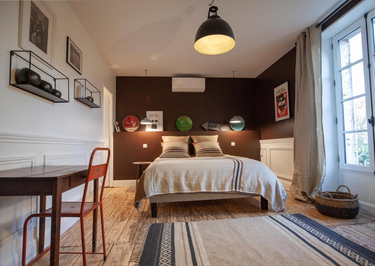 Issigeac Namaste Cottage מראה חיצוני תמונה